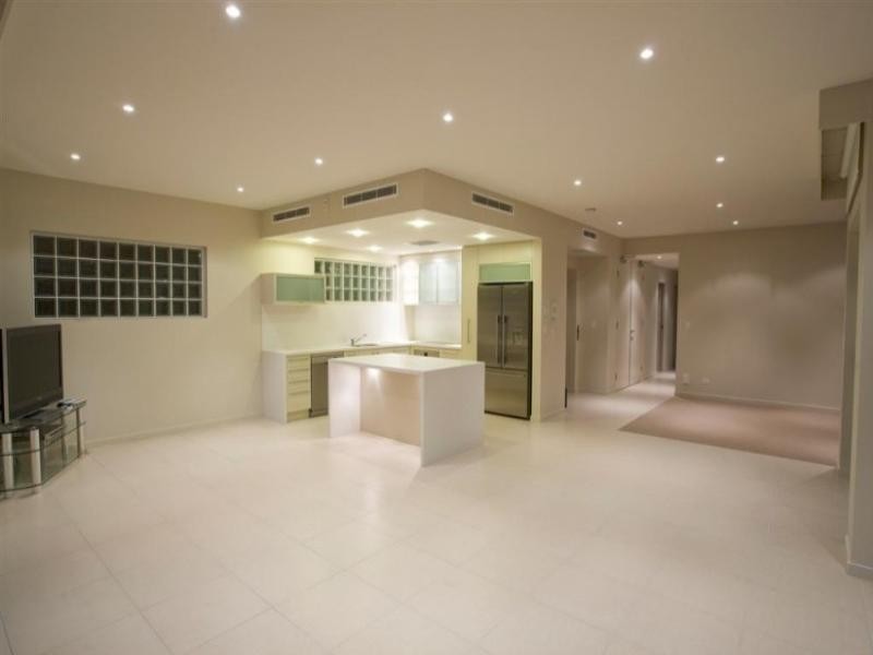 1/15 Albert Street, Noosaville QLD 4566