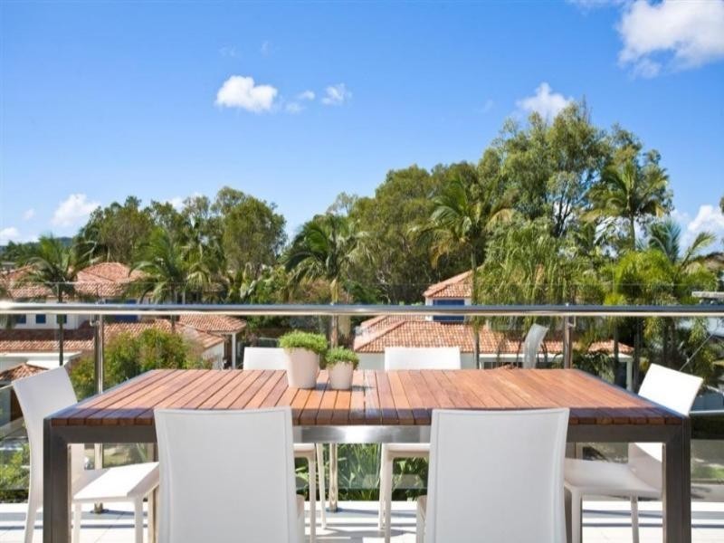 1/15 Albert Street, Noosaville QLD 4566