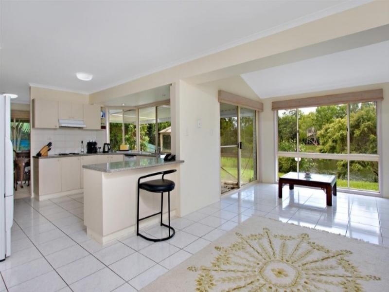 3 Riverbreeze Avenue, Noosaville QLD 4566