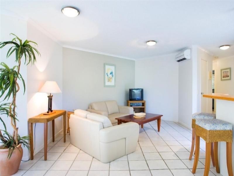 5/2 Park Crescent, Sunshine Beach QLD 4567