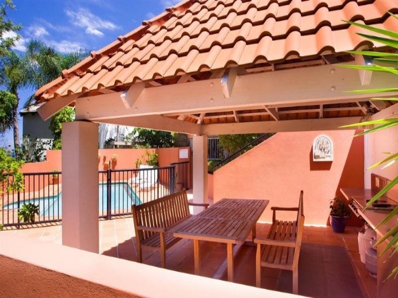 5/2 Park Crescent, Sunshine Beach QLD 4567