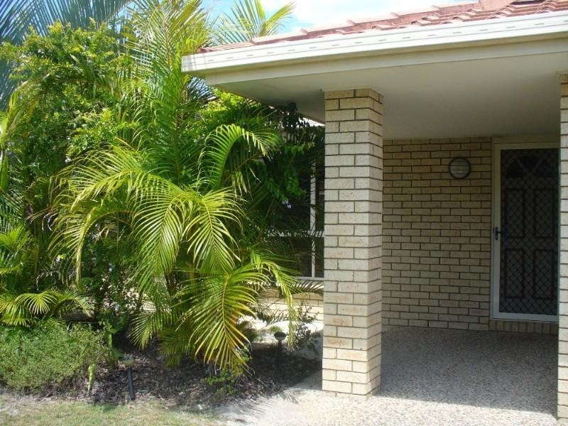 Castaways Beach QLD 4567