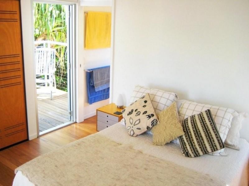 Castaways Beach QLD 4567