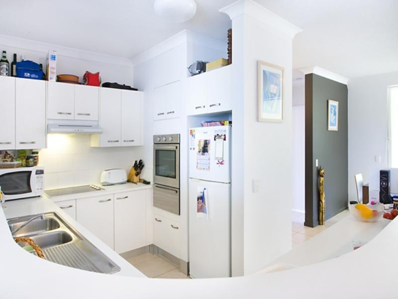 8/6 Douglas Street, Sunshine Beach QLD 4567