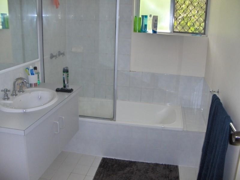 15/1 Beacon Court, Sunrise Beach QLD 4567