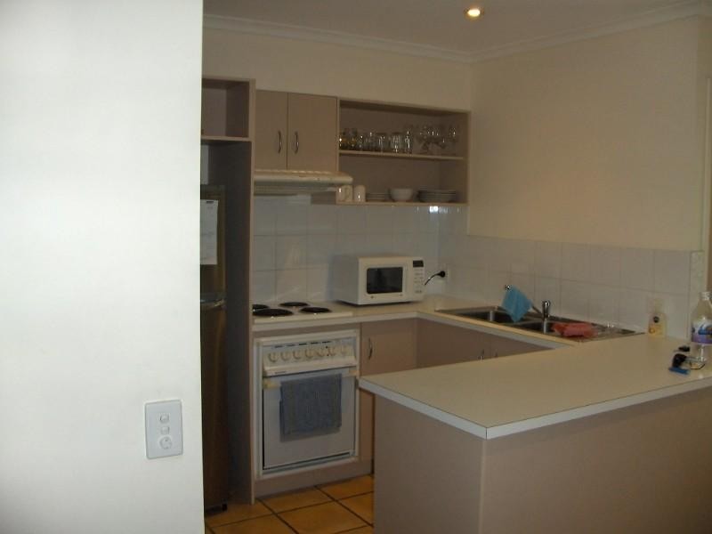 15/1 Beacon Court, Sunrise Beach QLD 4567