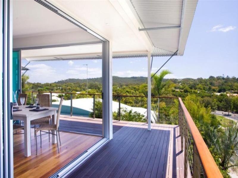 2/71 Southern Cross Parade, Sunrise Beach QLD 4567