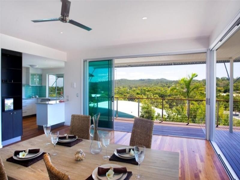 2/71 Southern Cross Parade, Sunrise Beach QLD 4567