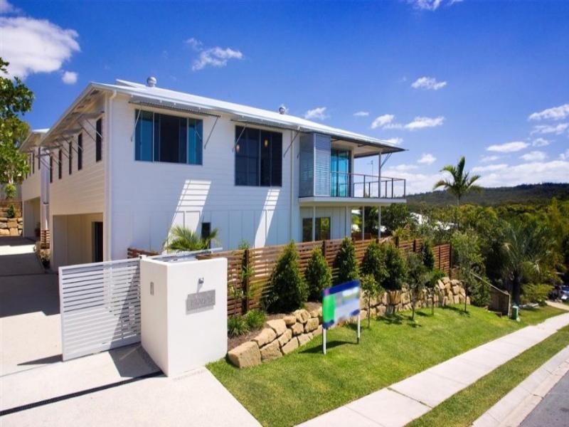 2/71 Southern Cross Parade, Sunrise Beach QLD 4567