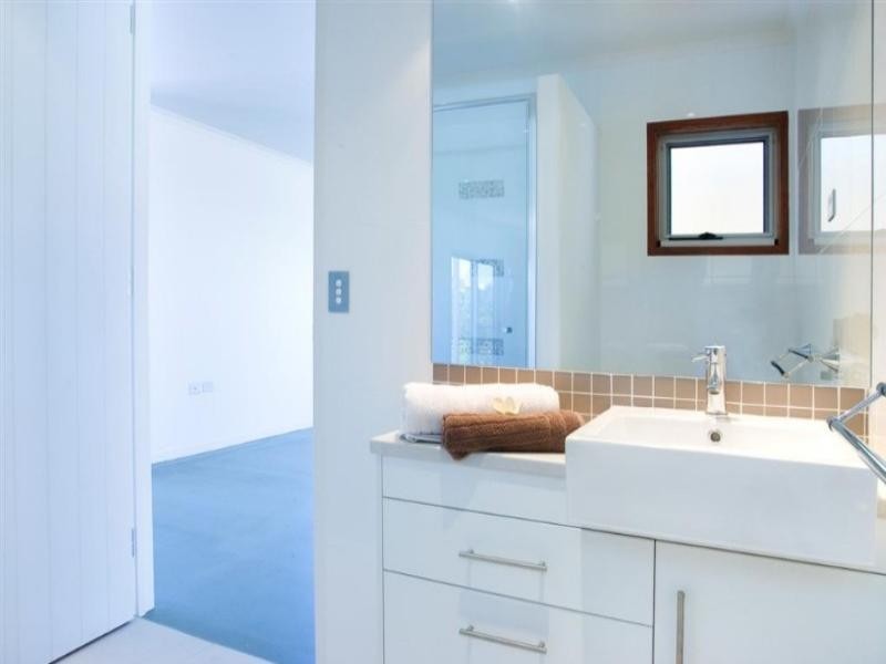 2/71 Southern Cross Parade, Sunrise Beach QLD 4567