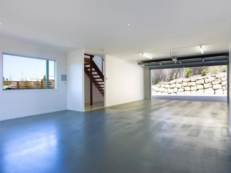 2/71 Southern Cross Parade, Sunrise Beach QLD 4567