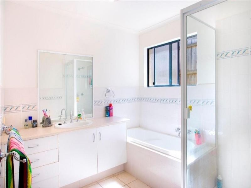 42 Shipyard Circuit, Noosaville QLD 4566