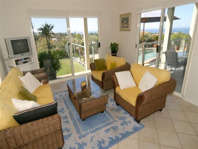 30 Captains Court, Sunrise Beach QLD 4567