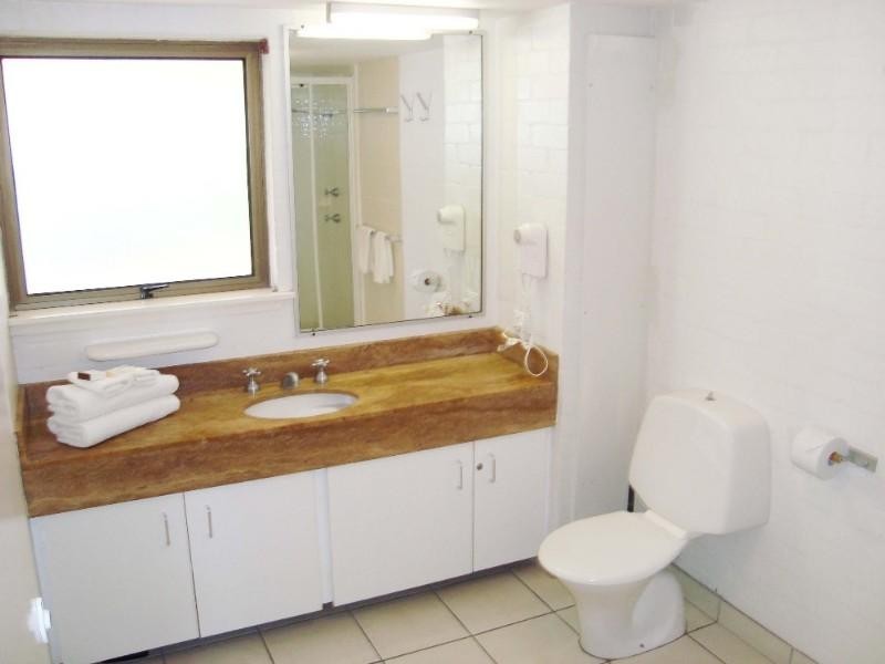 1 Edgar Bennett Avenue, Noosa Heads QLD 4567