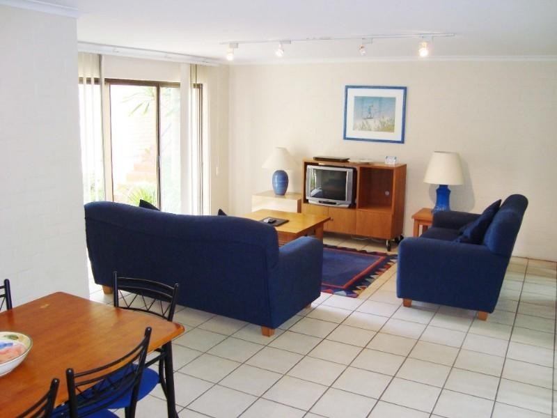 1 Edgar Bennett Avenue, Noosa Heads QLD 4567