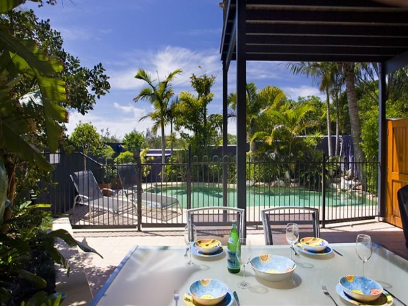 Castaways Beach QLD 4567