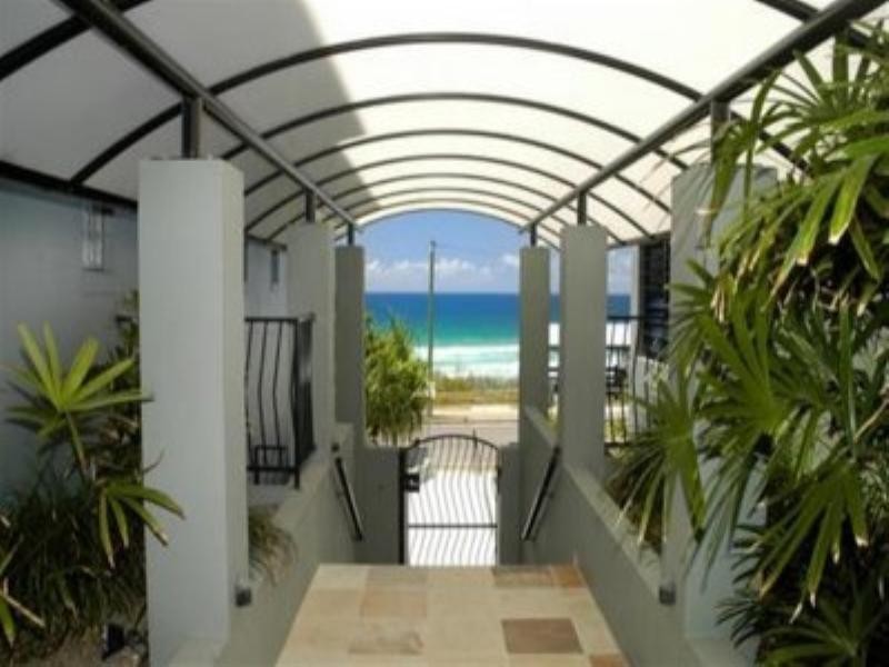 Sunrise Beach QLD 4567