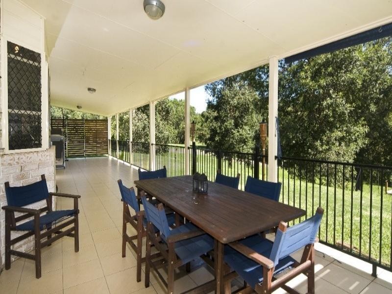5 Stockman Court, Pomona QLD 4568