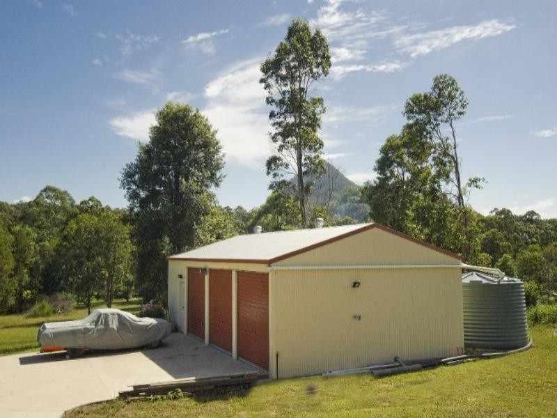 5 Stockman Court, Pomona QLD 4568