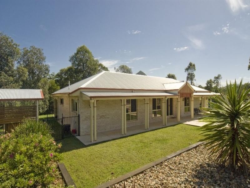 5 Stockman Court, Pomona QLD 4568