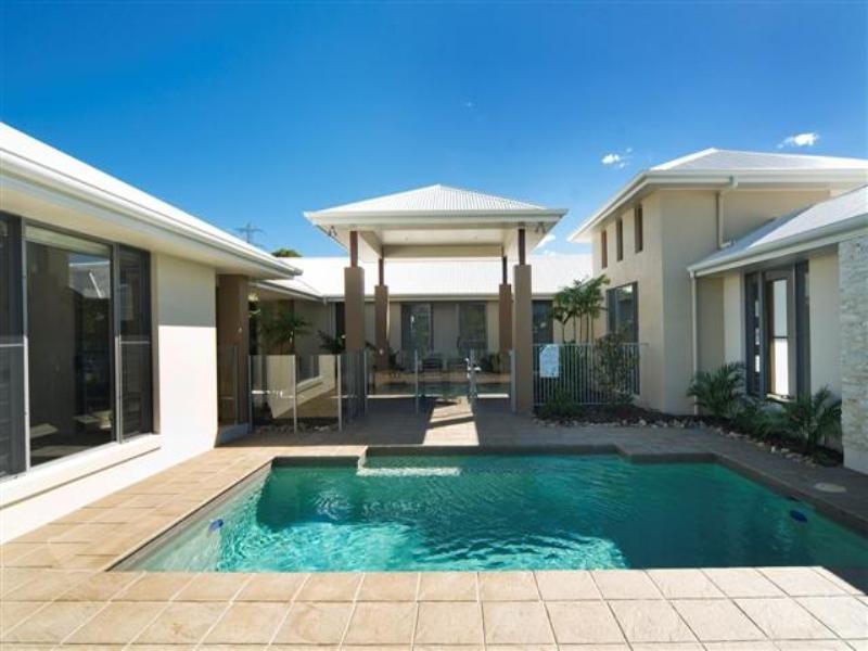 6 Aspera Place, Noosaville QLD 4566