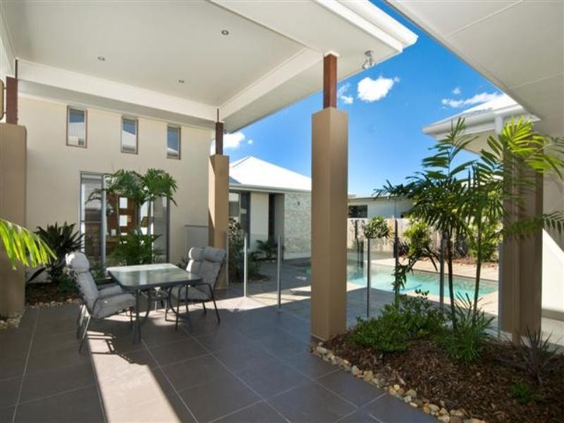 6 Aspera Place, Noosaville QLD 4566