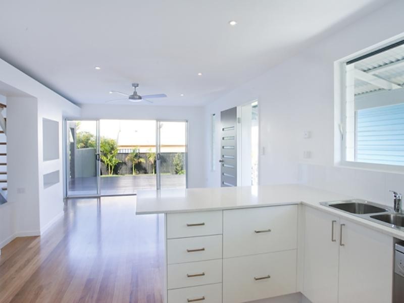 1/20 Orealla Crescent, Sunrise Beach QLD 4567