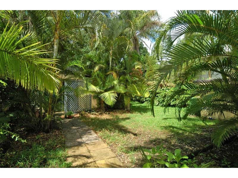 19 Eumundi Road, Noosaville QLD 4566