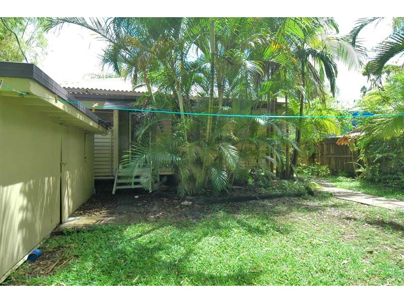 19 Eumundi Road, Noosaville QLD 4566