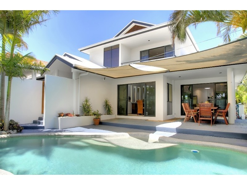 36 Driftwood Drive, Castaways Beach QLD 4567