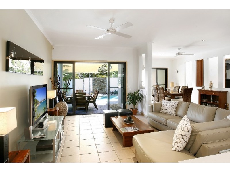 36 Driftwood Drive, Castaways Beach QLD 4567