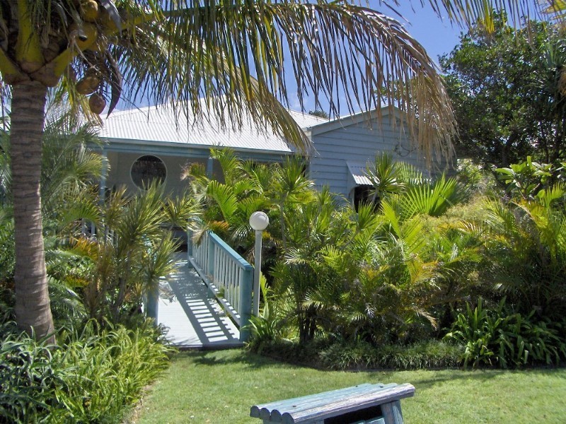 23 Orealla Crescent, Sunrise Beach QLD 4567