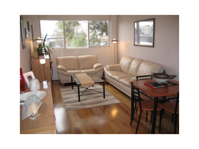 4 Wright Street, Clifton Hill VIC 3068