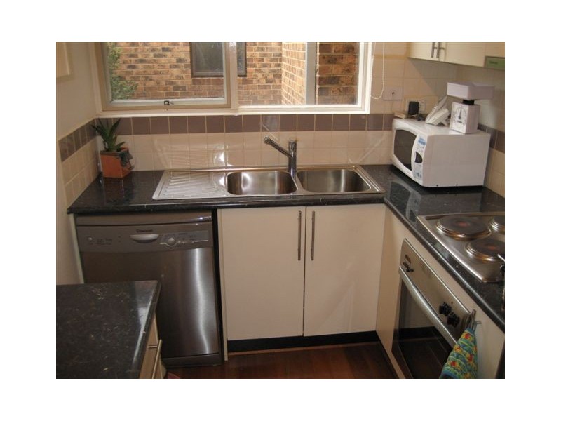 4 Wright Street, Clifton Hill VIC 3068