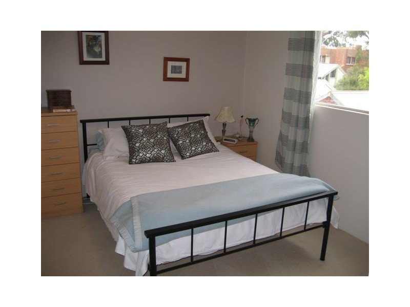 4 Wright Street, Clifton Hill VIC 3068