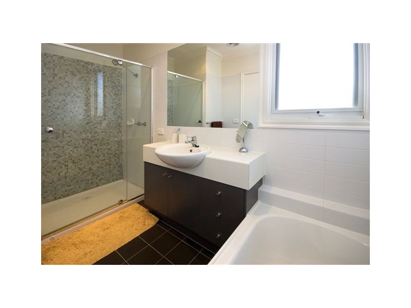 129 Beaconsfield Parade, Northcote VIC 3070