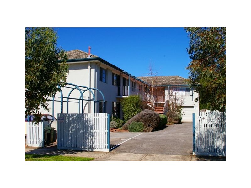 2-4 Thomson Street, Northcote VIC 3070
