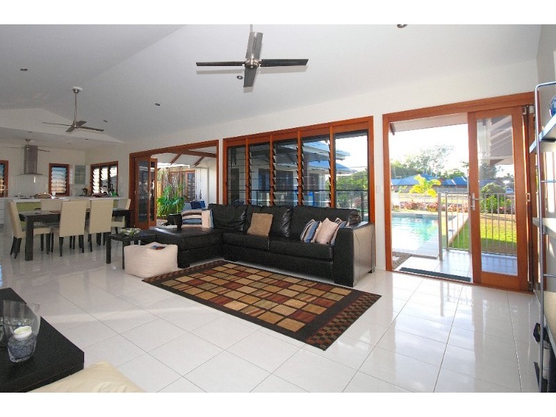 Trinity Beach QLD 4879