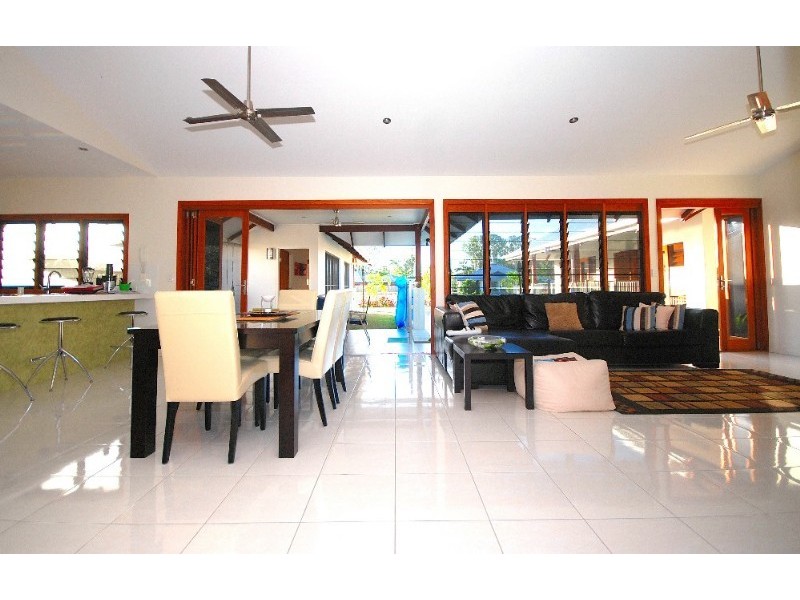 Trinity Beach QLD 4879