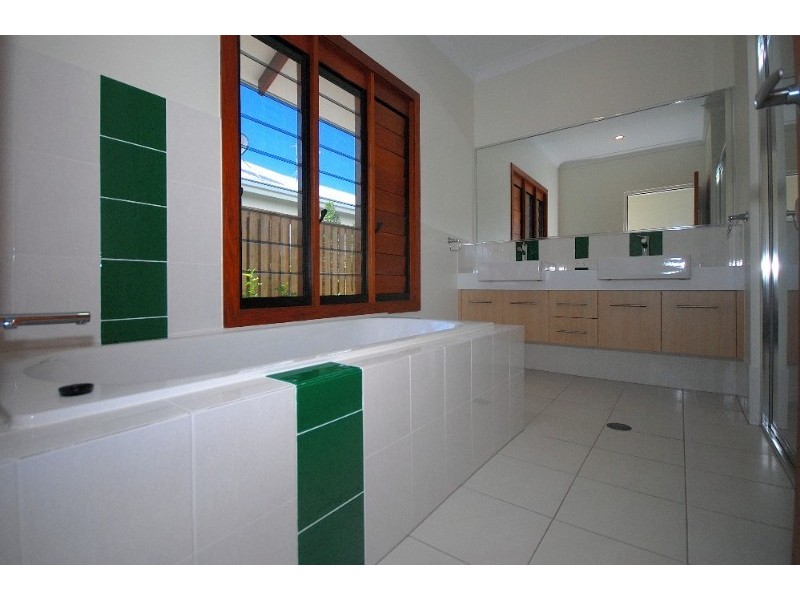 Trinity Beach QLD 4879