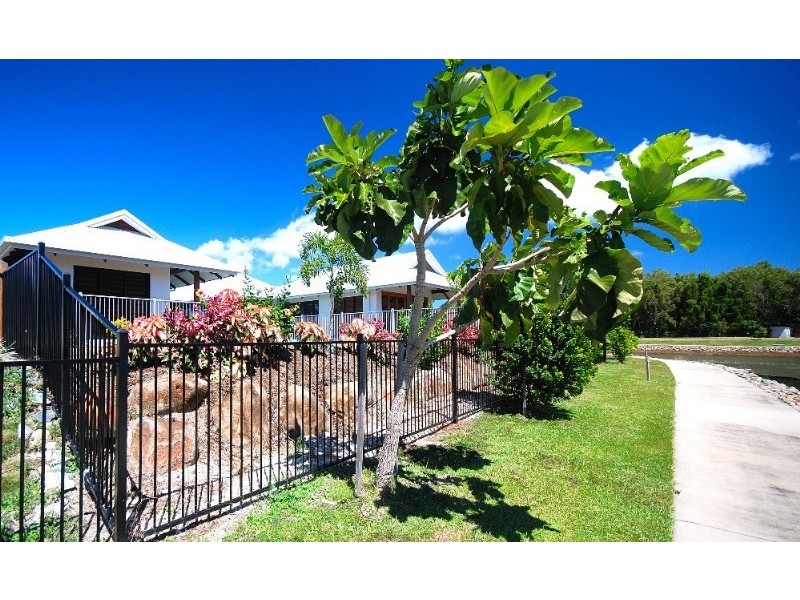 Trinity Beach QLD 4879