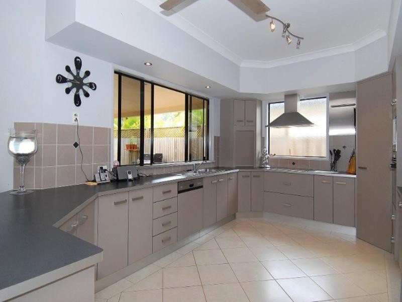 Kewarra Beach QLD 4879