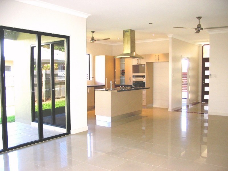 Kewarra Beach QLD 4879