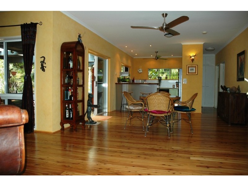 Kewarra Beach QLD 4879