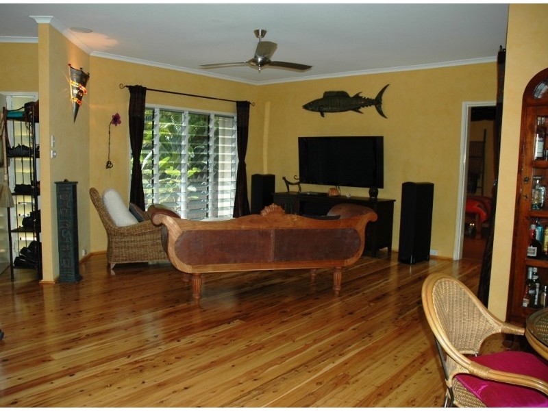 Kewarra Beach QLD 4879