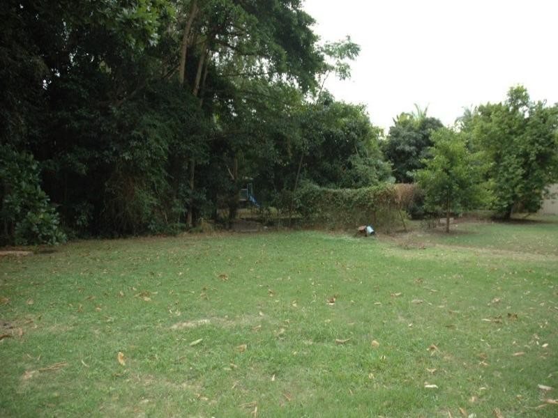 Clifton Beach QLD 4879