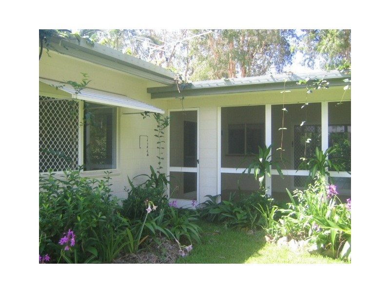 Clifton Beach QLD 4879