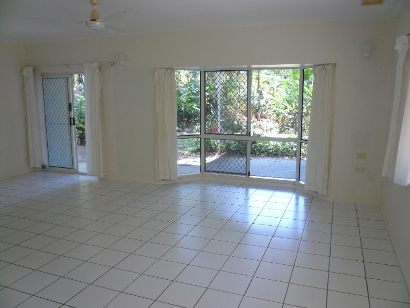 Clifton Beach QLD 4879