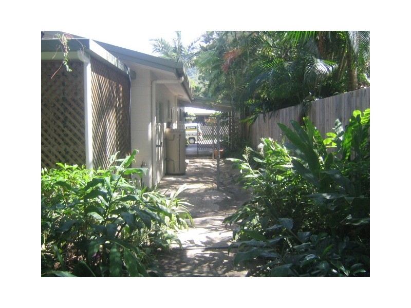 Clifton Beach QLD 4879