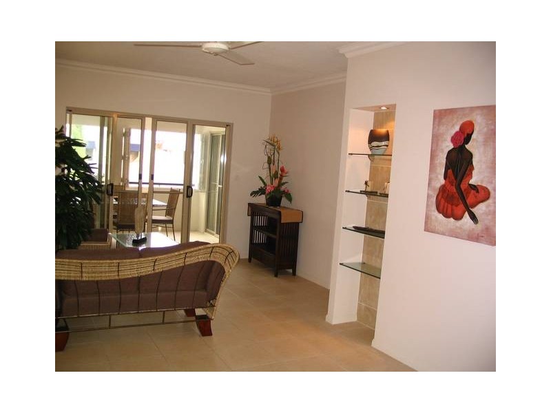 Whitfield QLD 4870